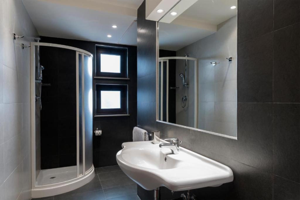 Residence San Martino เมสซีนา ภายนอก รูปภาพ